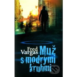 Muž s modrými kruhmi