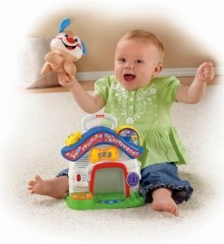 Fisher Price Psíkov hrací domček