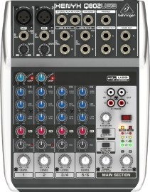 Behringer Xenyx Q802USB