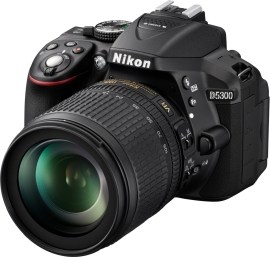 Nikon D5300 + 18-105 AF-S DX VR