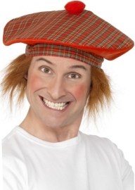 Škótska čiapka s vlasmi