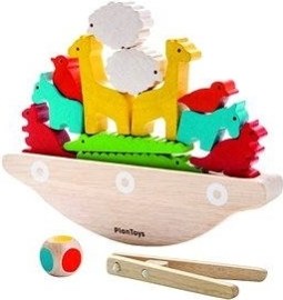 Plan Toys  Balančné loď