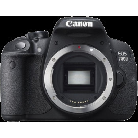 Canon EOS 700D + Tamron 18-270mm
