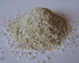 Rataj Štrk kremičitý prírodný zrn. 1- 2 mm 25kg