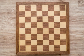 Drevená skladacia šachovnica Book