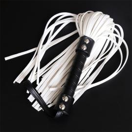 Latetobed BDSM Line Double Rivet Flogger 44cm