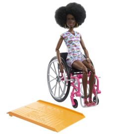 Mattel Barbie Modelka na invalidnom vozíku v overale so srdiečkami